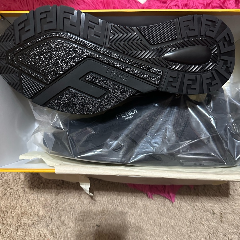 Fendi Black Men's Leather & Mesh Low-Top Sneakers - Picture 3 of 4